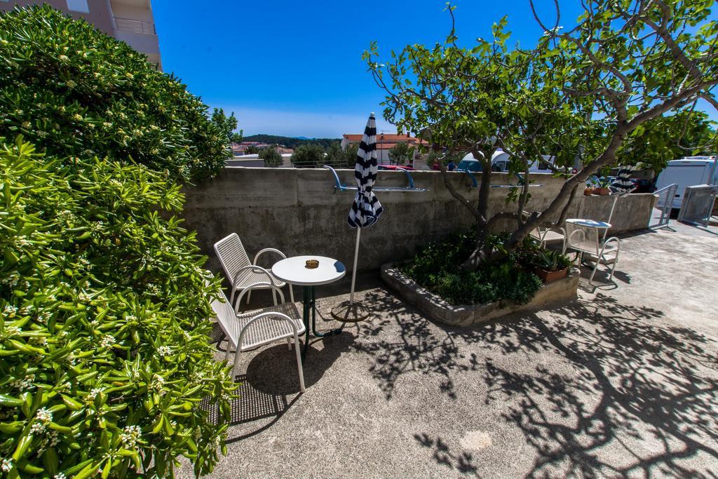 Studios Jakov Makarska Exterior foto